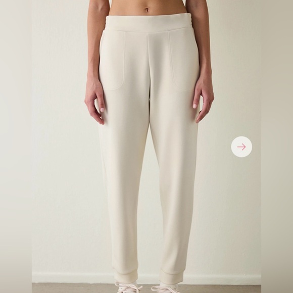 Pants - Slim High-Rise Cream Ponte Pants size XS/S